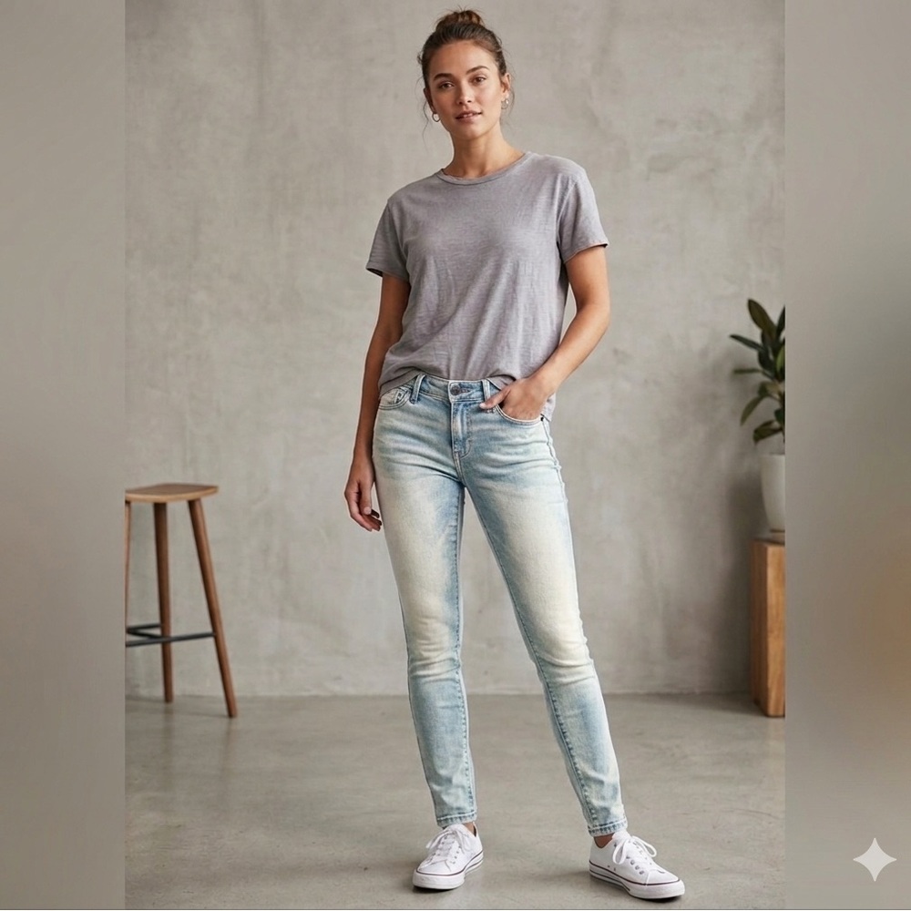 🌟LEVI STRAUSS & Co Ladies Blue Denim